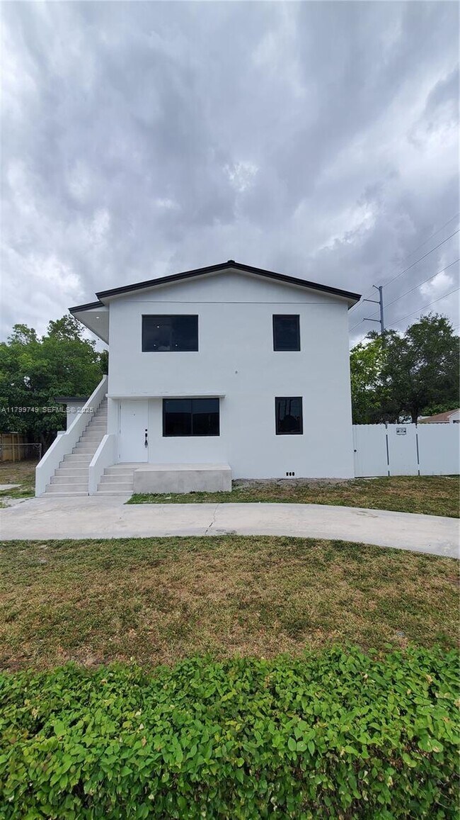 Photo - 6201 SW 22nd St Unit 1