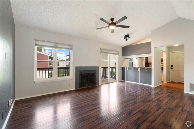 Building Photo - 2215 Post Rd Unit 2101 Rental