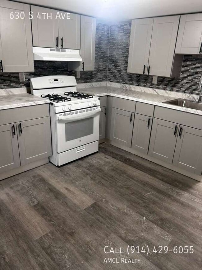 Photo - 630 S 4th Ave