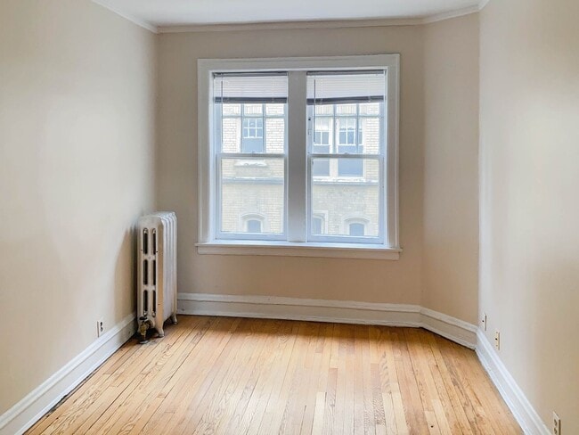 Photo - 1620 W Sunnyside Ave Apartment Unit 1N