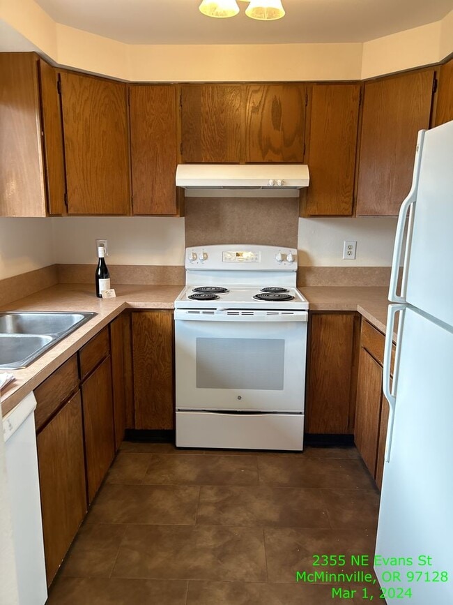 Photo - 2345 NE Evans St Unit 2345