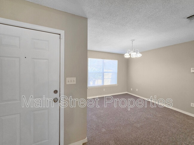 Photo - 1638 Dee's Rd