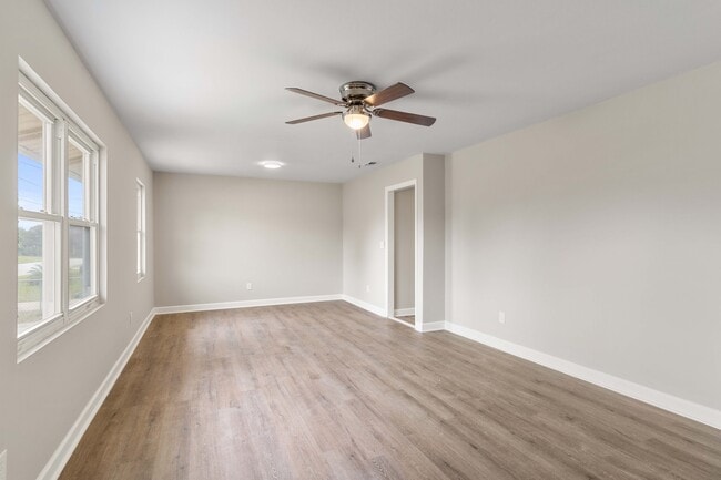 Sala de estar - 3312 Blanchard Rd