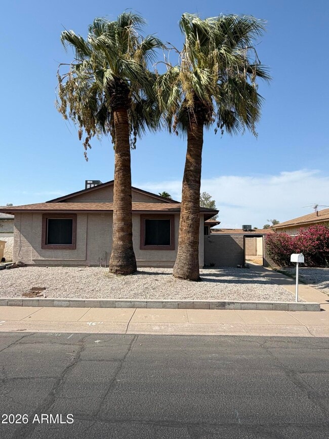 Building Photo - 5232 W Mauna Loa Ln