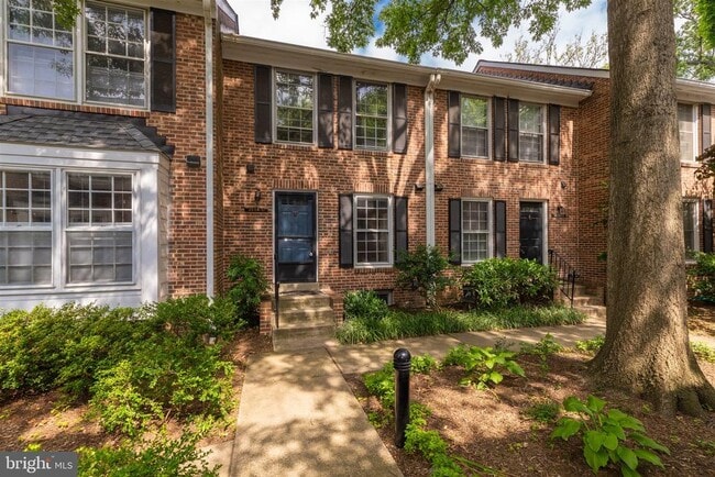 Photo - 2440 S Walter Reed Dr Townhome