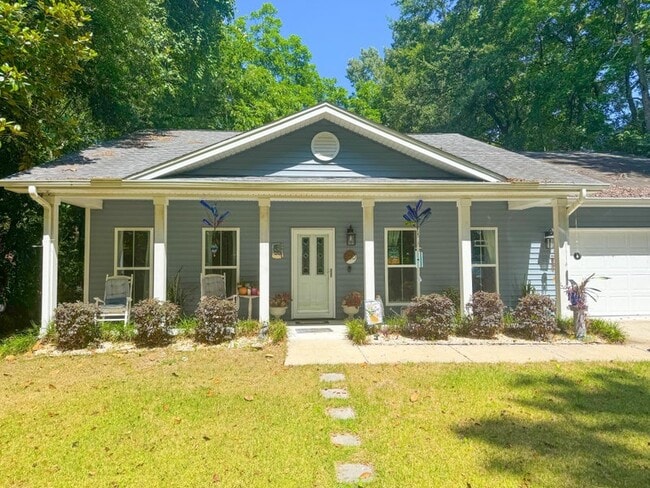 Building Photo - 360 Heidels Way