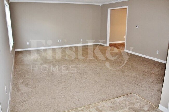 107 Azalea Dr