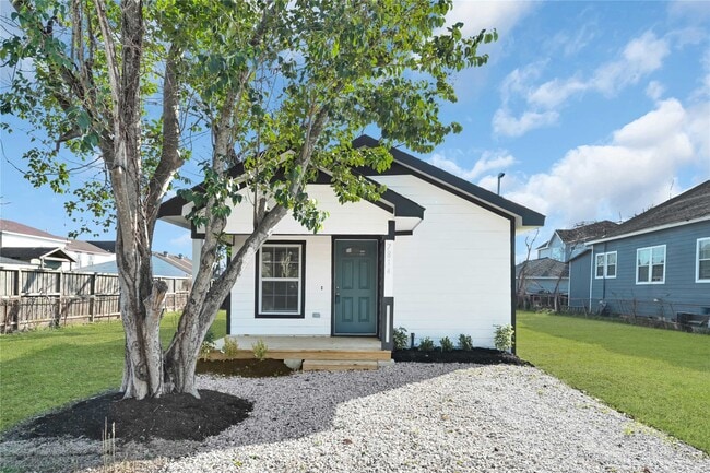 Building Photo - 7814 Avenue F