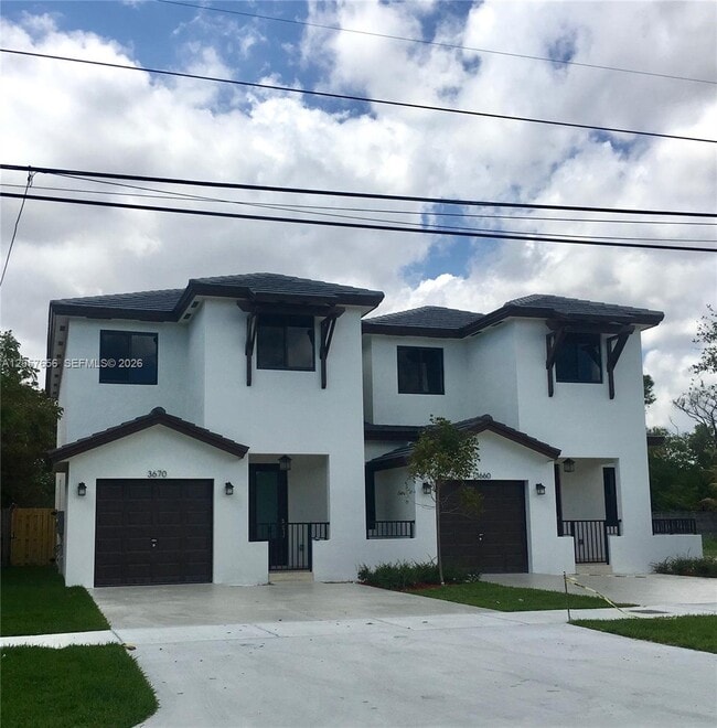 Building Photo - 3670 SW 69th Ave