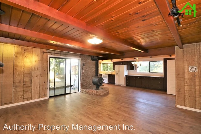 Building Photo - 1534 Fig Ave Rental