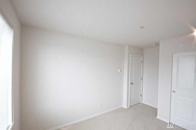 Photo - 15720 Manor Way Townhome