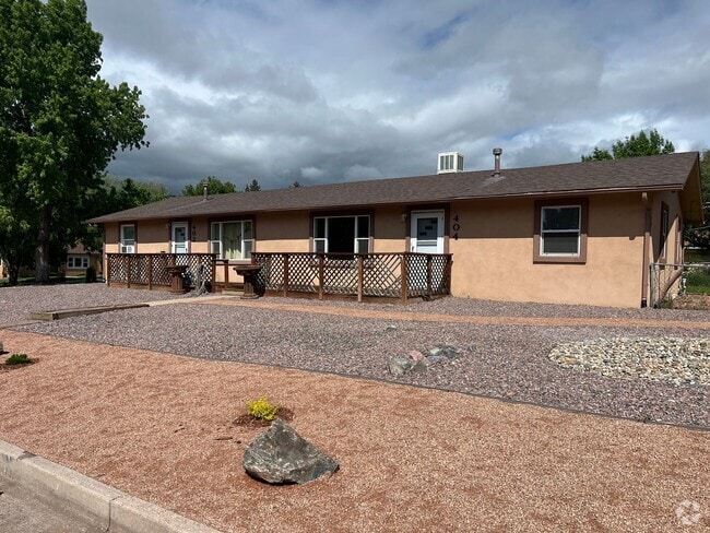 Building Photo - 402-404 N 18th St Unit 404 N. Eighteenth St Rental
