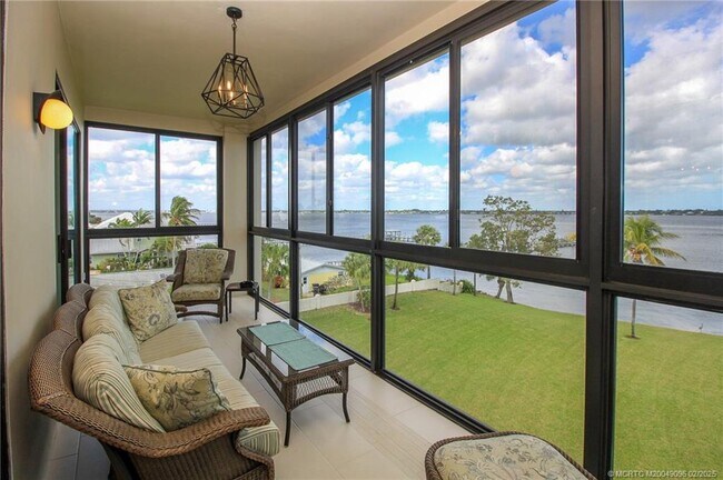 Photo - 150 SE Four Winds Dr Condo Unit 410