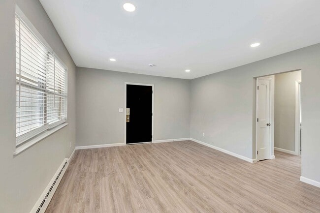 Photo - 3858 Washington Ave Unit 3