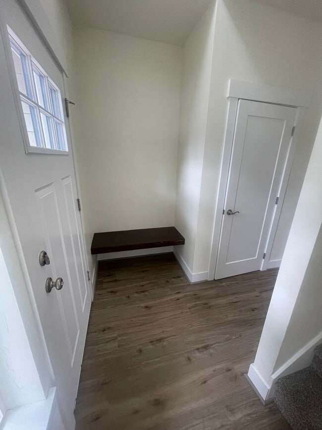 Photo - Stunning Modern Three Bedroom Duplex in Le...