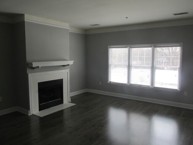 Photo - 400 Clarice Ave Unit 345