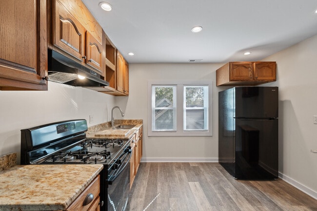 Photo - 92 Congress St