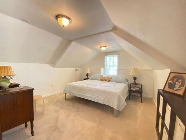 Photo - 4 Bed, 2 Bath Cape Cod style home in the Tuckahoe Elementary District!!