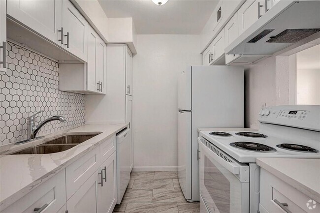 Building Photo - 8521 Hearth Dr Unit 33 Rental