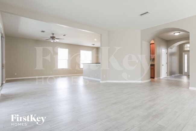 2553 Hobblebrush Dr