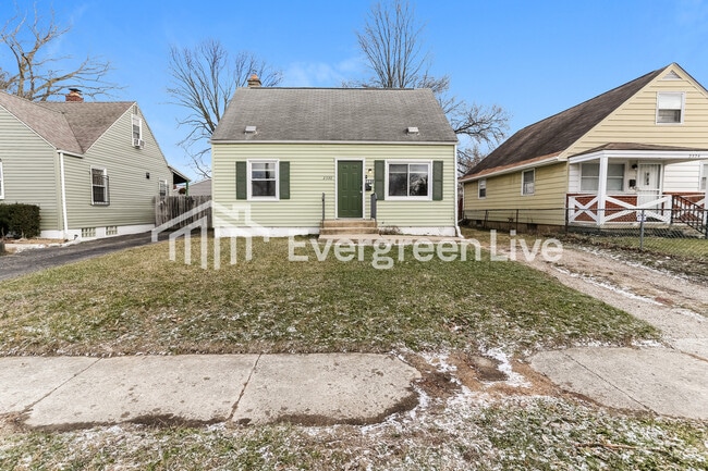 Photo - 2330 Lexington Ave