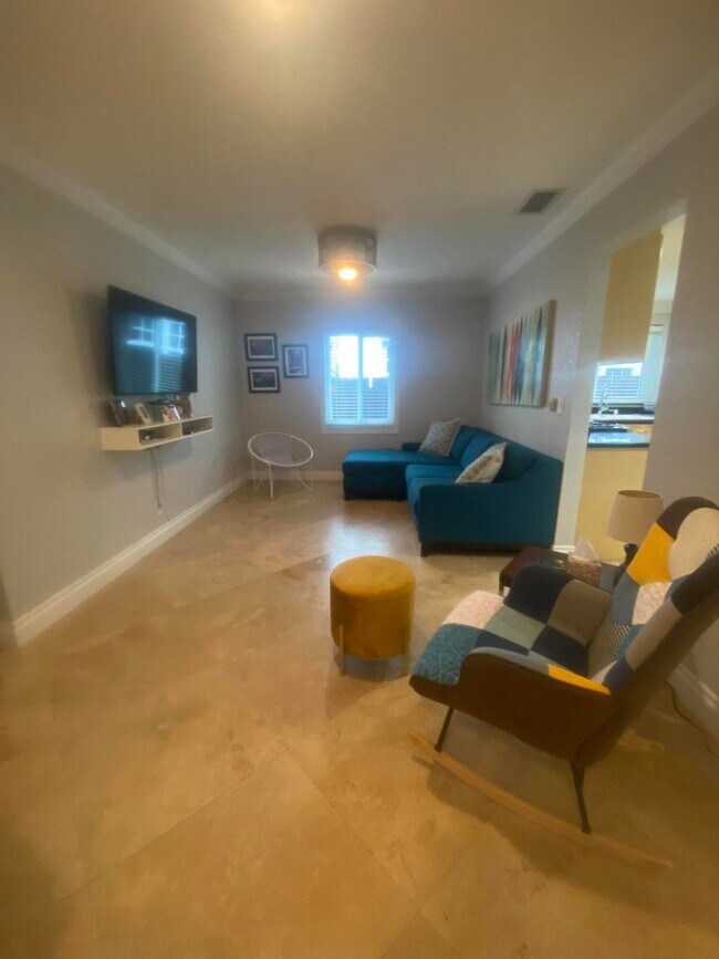 Photo - 1616 Adams St