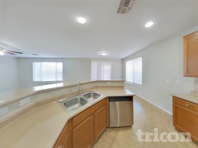 Photo - 6624 S 45th Glen