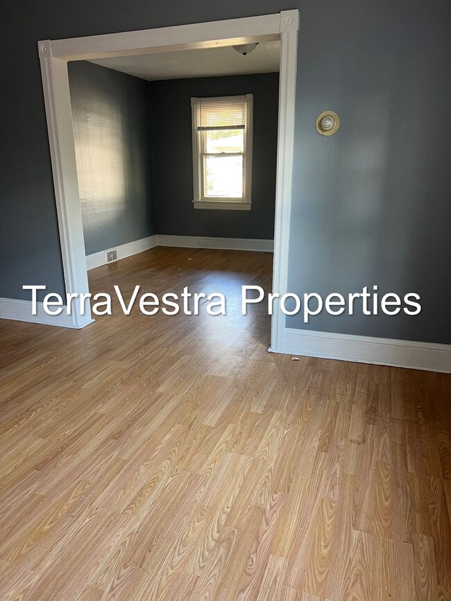 Photo - 3 Bed Single Family in Paulsboro! Eligible...
