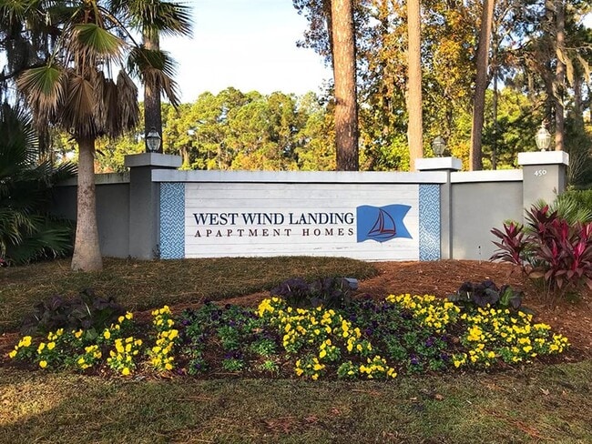 West Wind Landing Apartments & Townhomes
