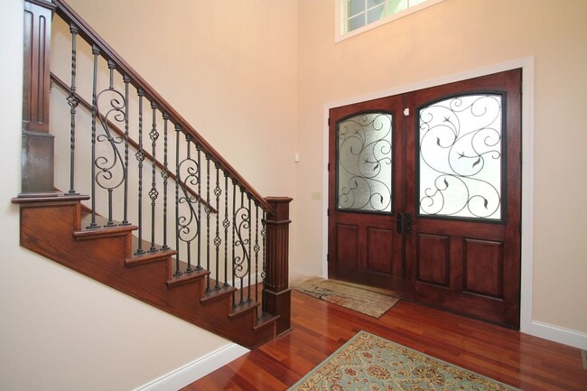 Photo - 4 Bedroom House For Rent