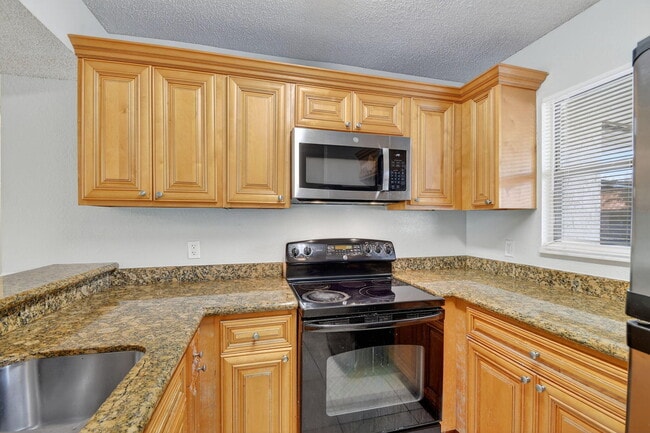 Photo - 1701 Balfour Point Dr Unit E