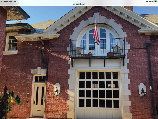 Photo - 2221 N Terrace Ave
