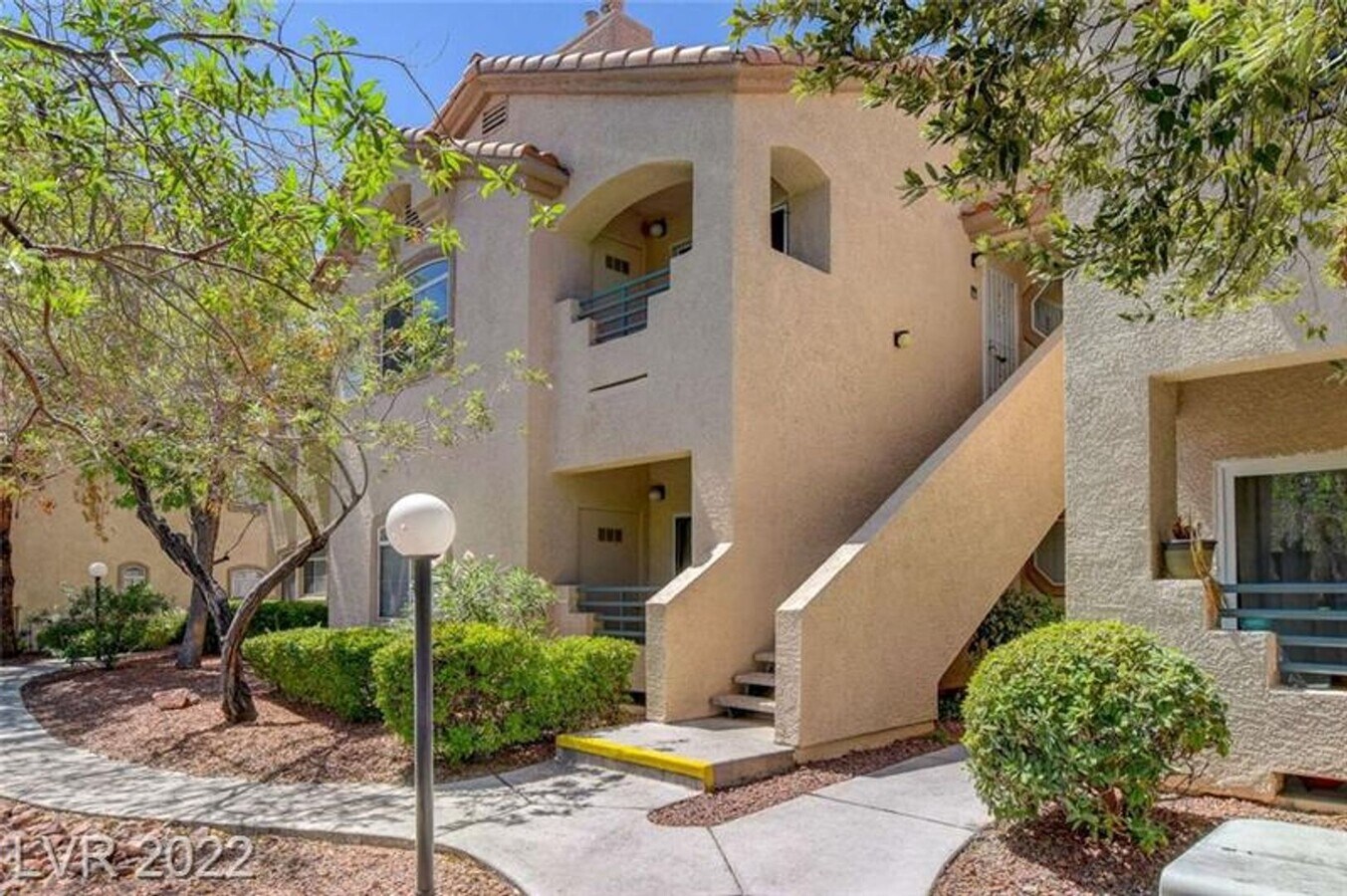 Stylishly Renovated Condo with Modern Finishes in a Gated Community! - Stylishly Renovated Condo with Modern Finishes in a Gated Community!