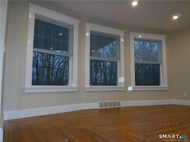 Photo - 356 Yale Ave Unit 2
