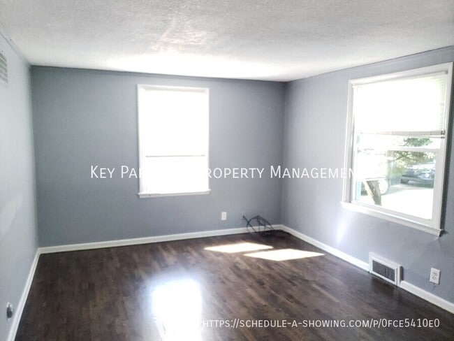 Photo - 7809 Madison Ave