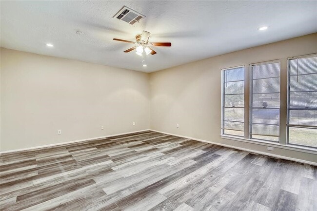 Photo - 10839 Sugar Hill Dr