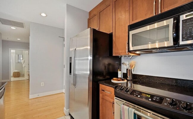 Photo - Very Nice Apartment Steps to Tenleytown Me...
