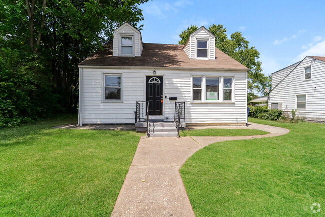 Building Photo - 5402 Radecke Ave Rental