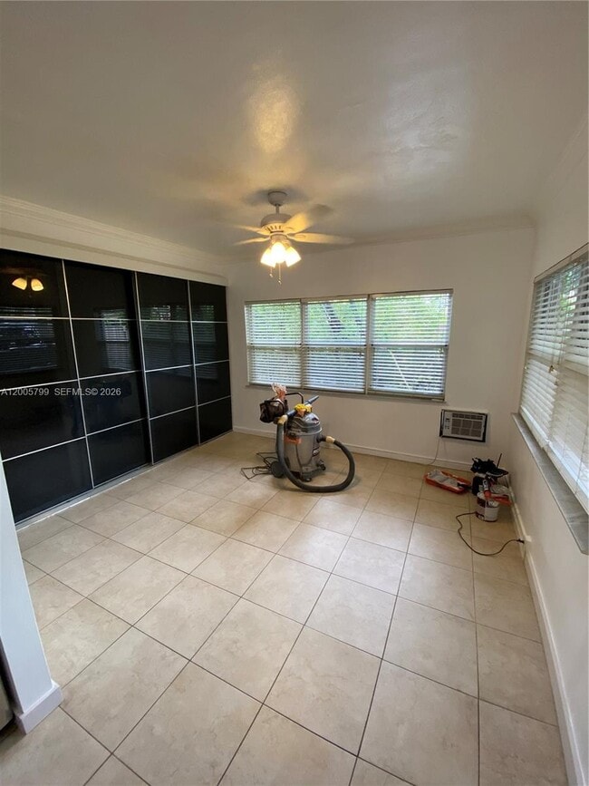 Photo - 115 NE 14th Ave Unit 2