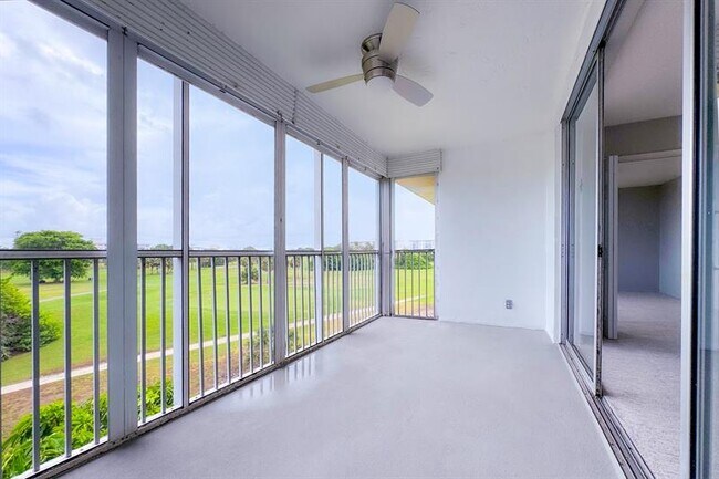 Photo - 3051 S Palm Aire Dr Condo Unit 401