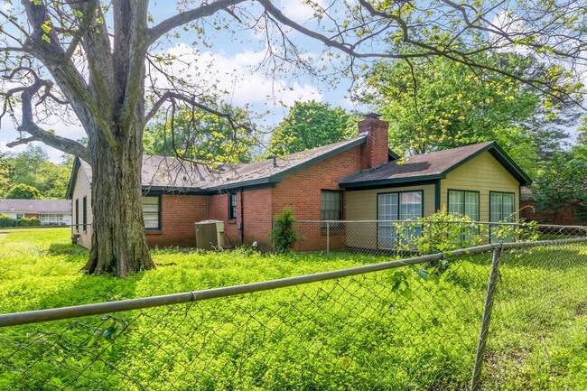 Photo - 973 Parkwood Ct