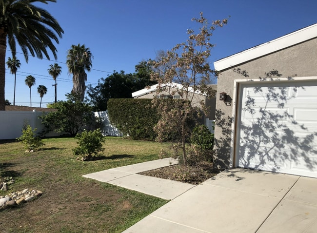 Photo - WALK TO SDSU! 5 bed 2 bath House w/ A/C