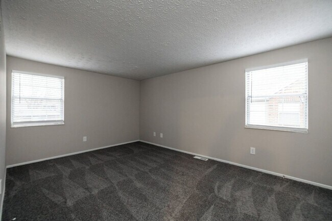 Photo - TOWNHOMES AT MCNAUGHTEN