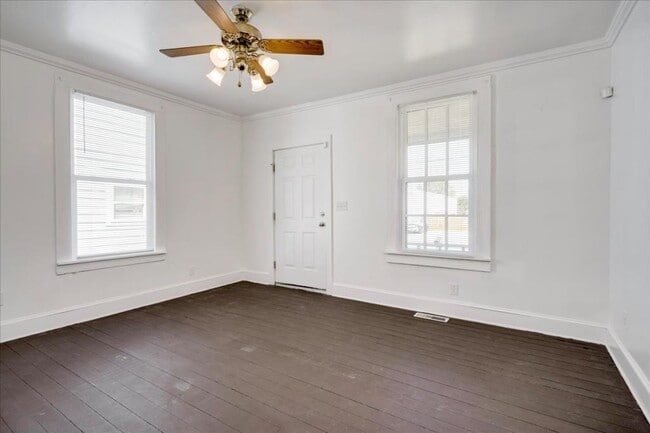 Photo - 1606 Broad St