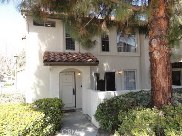 Building Photo - 23401 La Crescenta Unit C257 Rental