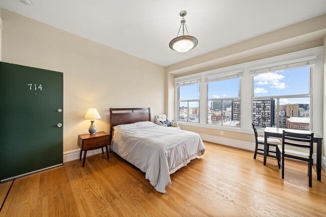 The Cornelia Suites