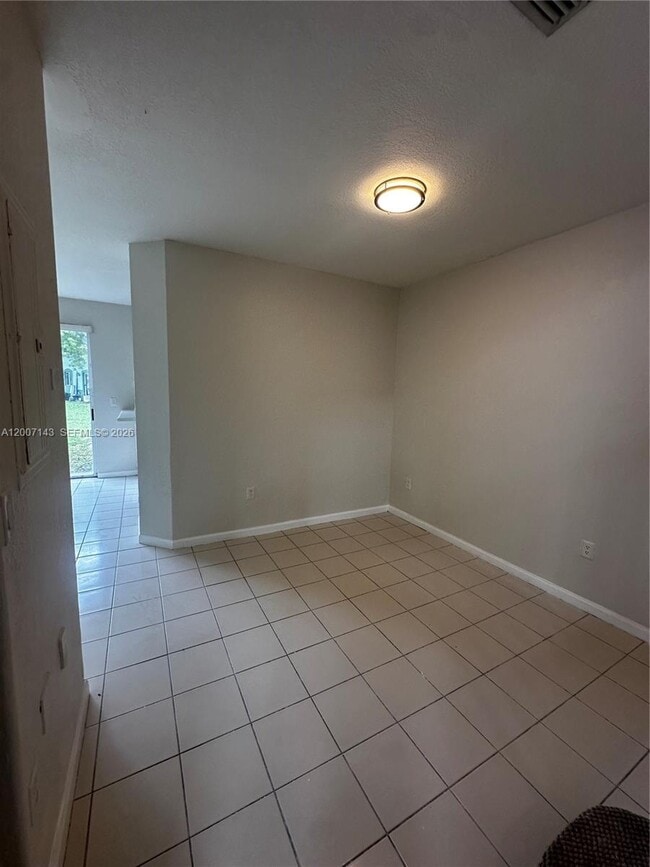 Photo - 2912 SE 15th Rd