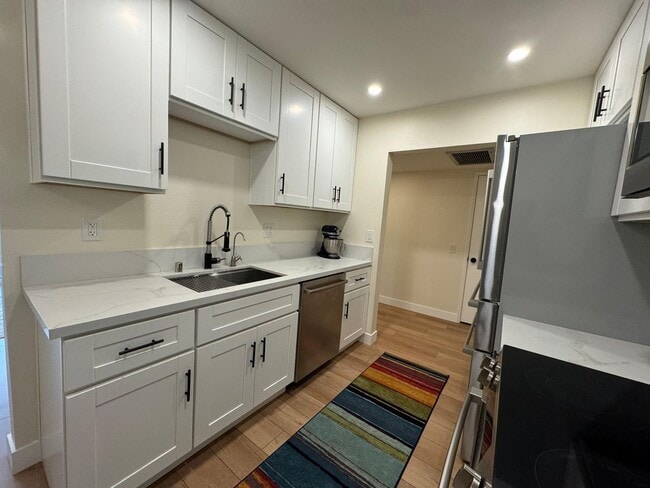 Photo - Move in ready Condo!