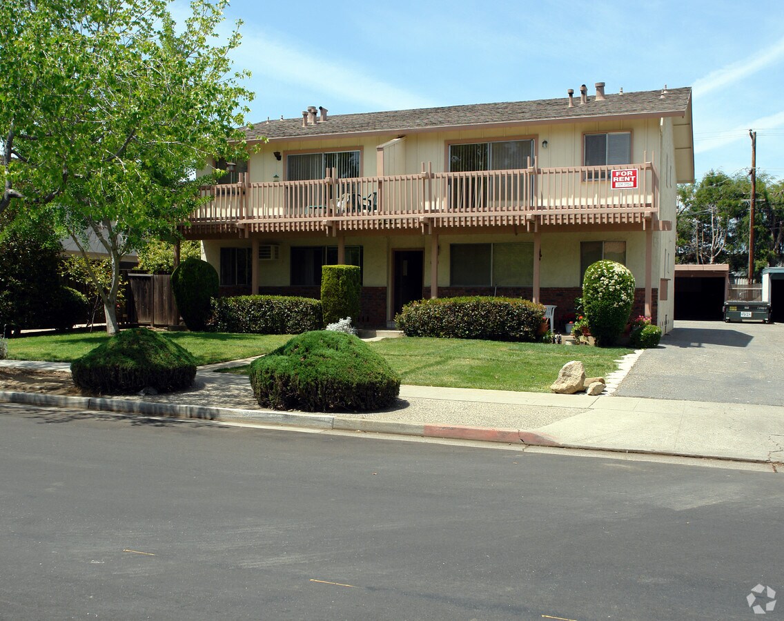 109 Carlton - 109 Carlton