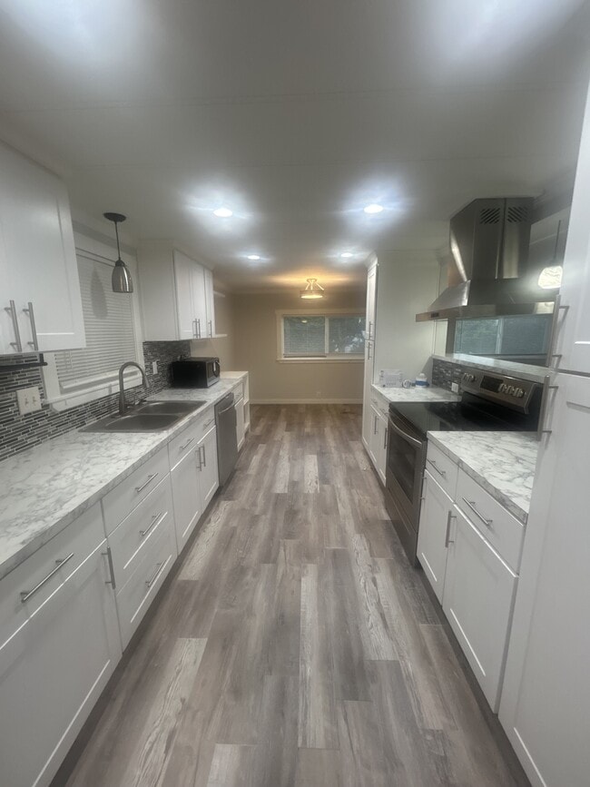 Photo - 8449 Moonlight Way